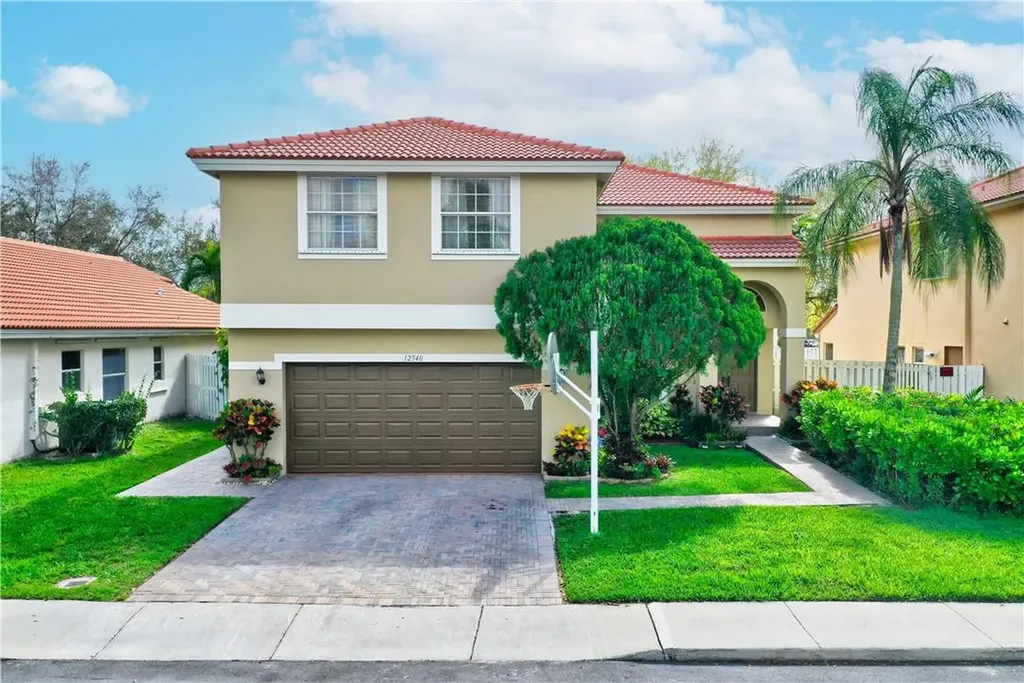 12540 NW 10th Street Sunrise FL 33323