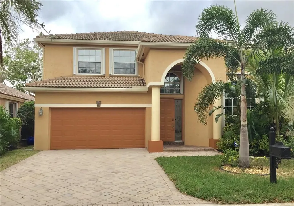 1040 NW 117th Avenue Coral Springs FL 33071