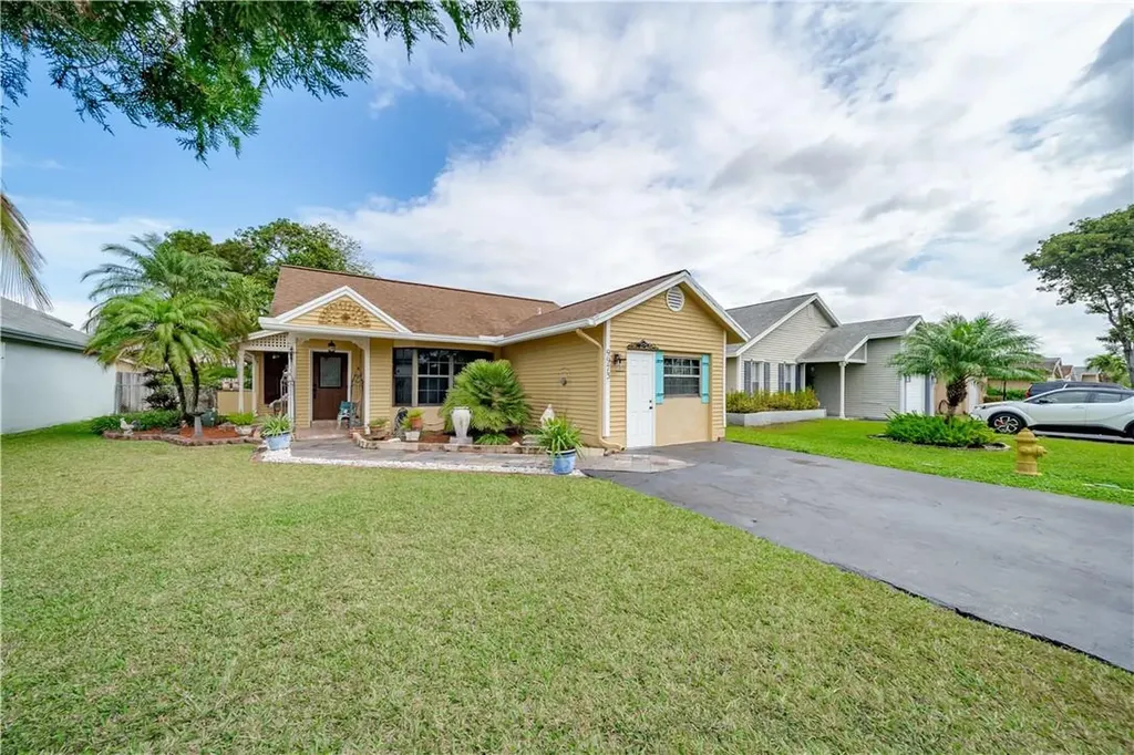 9973 NW 45th Street Sunrise FL 33351
