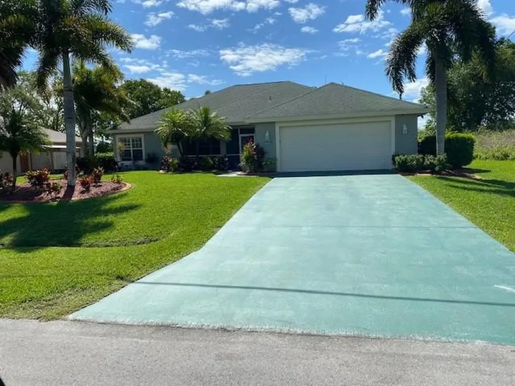 480 SW Aster Road Port St Lucie FL 34953