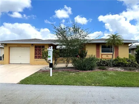 5204 NW 49th Avenue Tamarac FL 33319