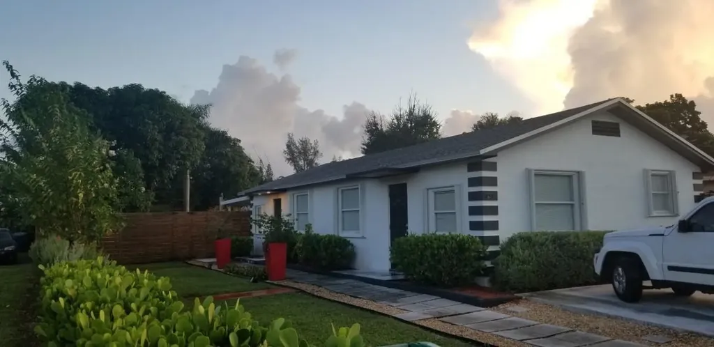 1291 NE 146th Street Miami FL 33161