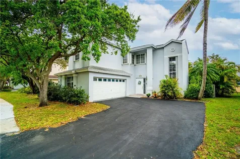 10687 Lago Welleby Drive Sunrise FL 33351