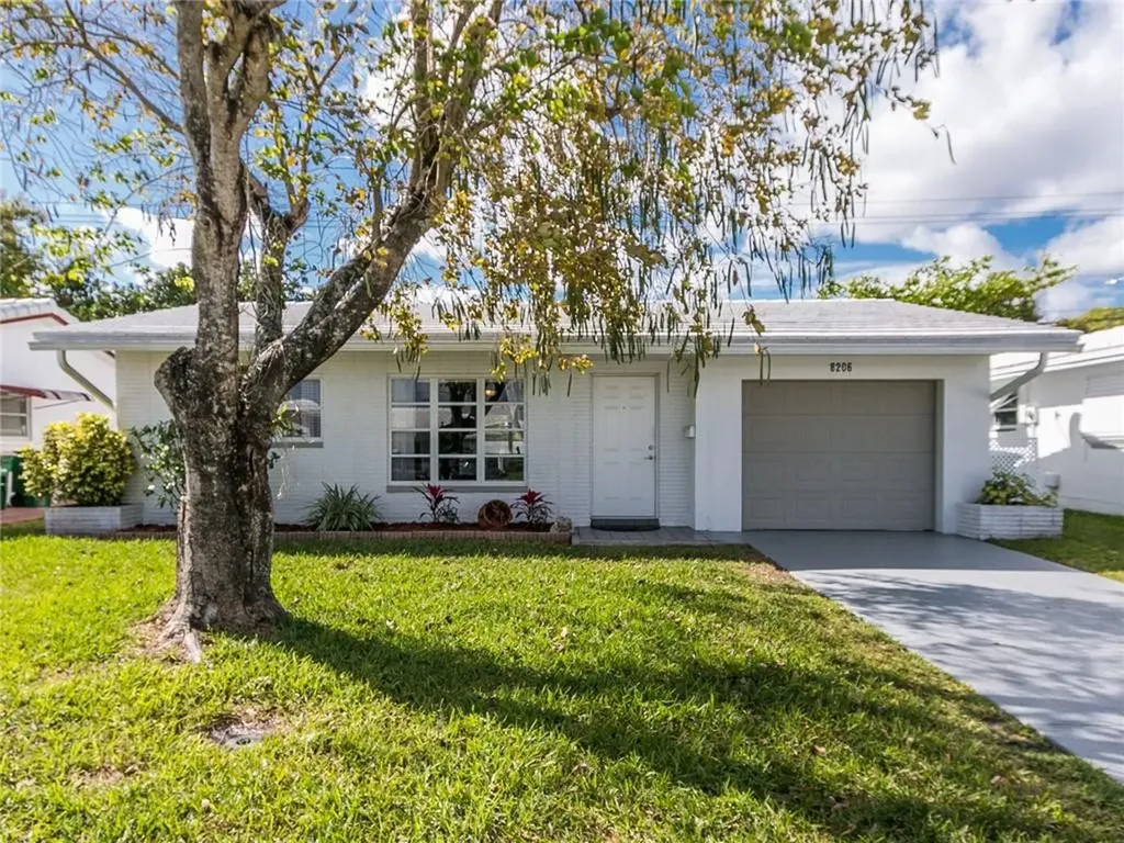 8206 NW 57th Court Tamarac FL 33321
