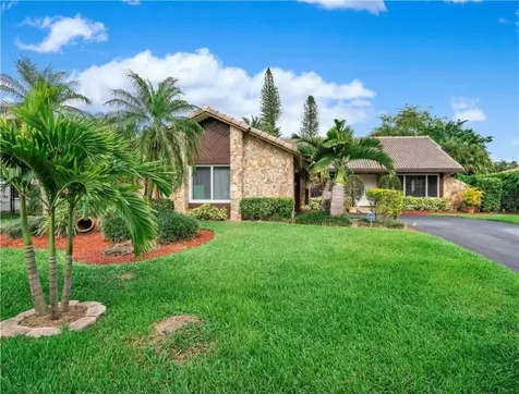 2565 NW 87th Drive Coral Springs FL 33065