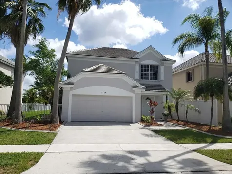 5764 S Plum Bay Parkway Tamarac FL 33321