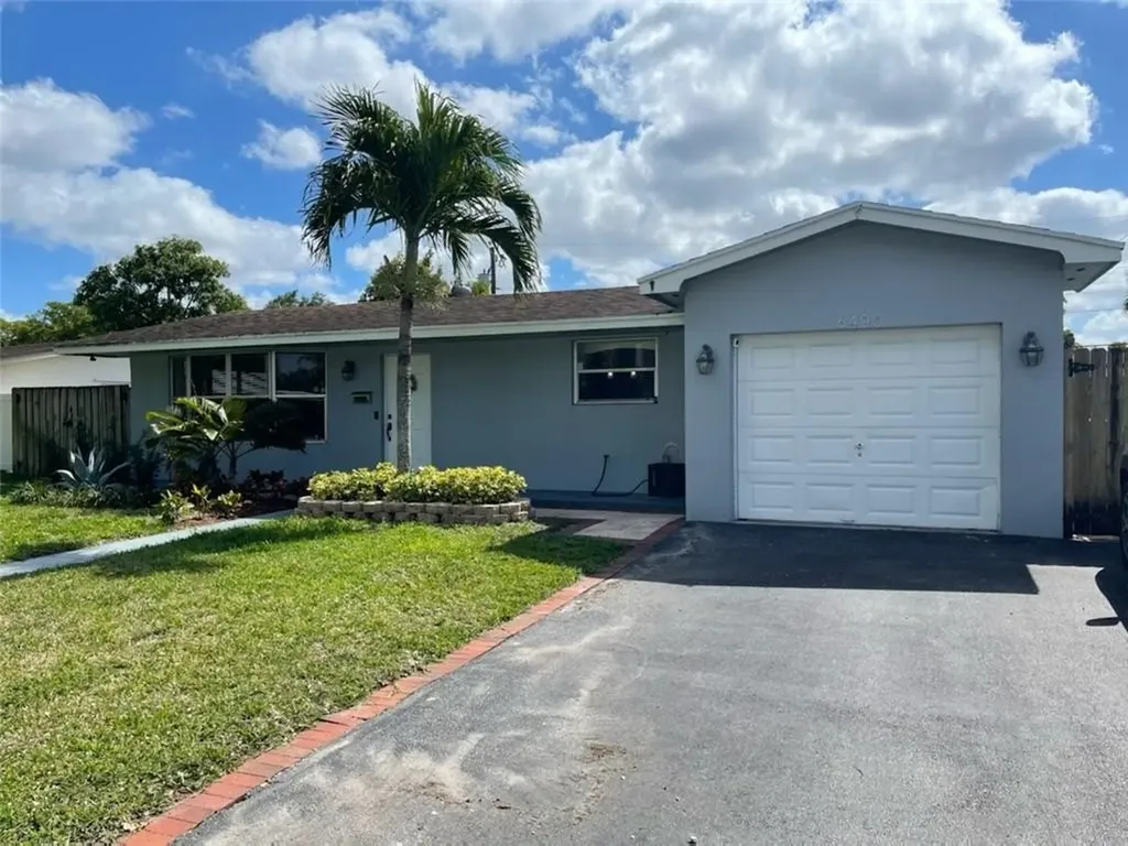 6490 SW 6th Street Pembroke Pines FL 33023