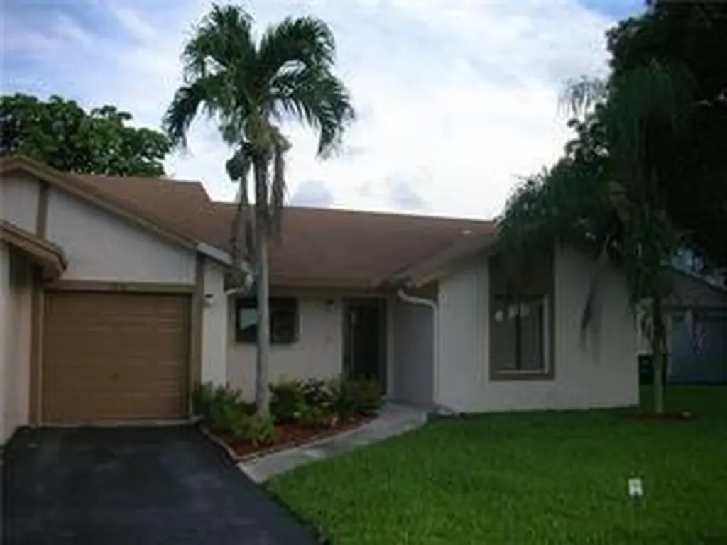 7818 NW 60th Street Tamarac FL 33321