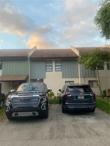 7901 NW 33rd Street Hollywood FL 33024