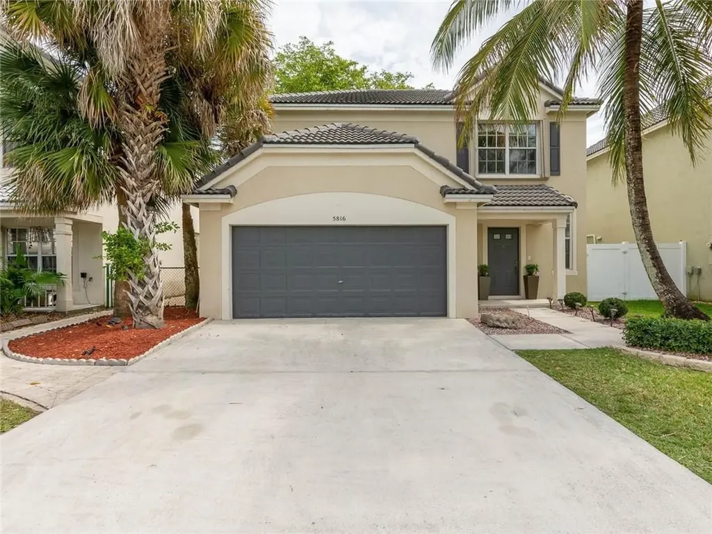 5816 N Plum Bay Parkway Tamarac FL 33321