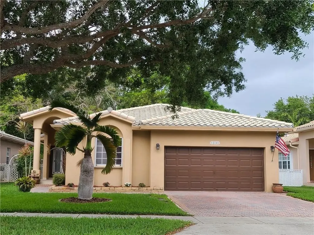 12241 Natalies Cove Road Cooper City FL 33330