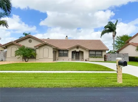6981 E Wedgewood Avenue Davie FL 33331