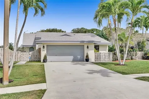 43 Baytree Circle Boynton Beach FL 33436