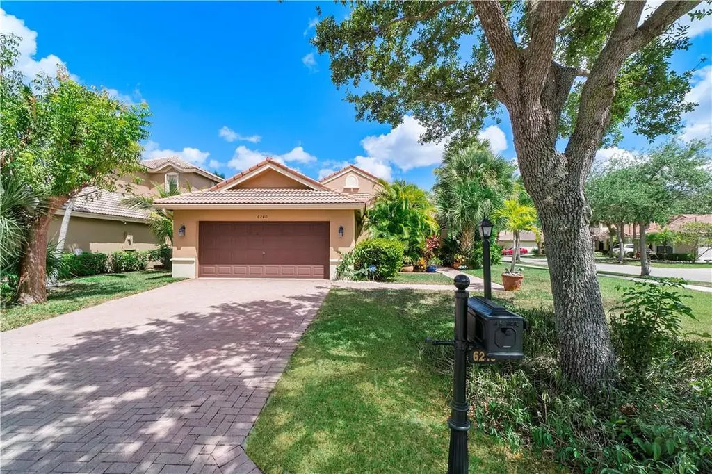 6240 NW 110th Avenue Parkland FL 33076