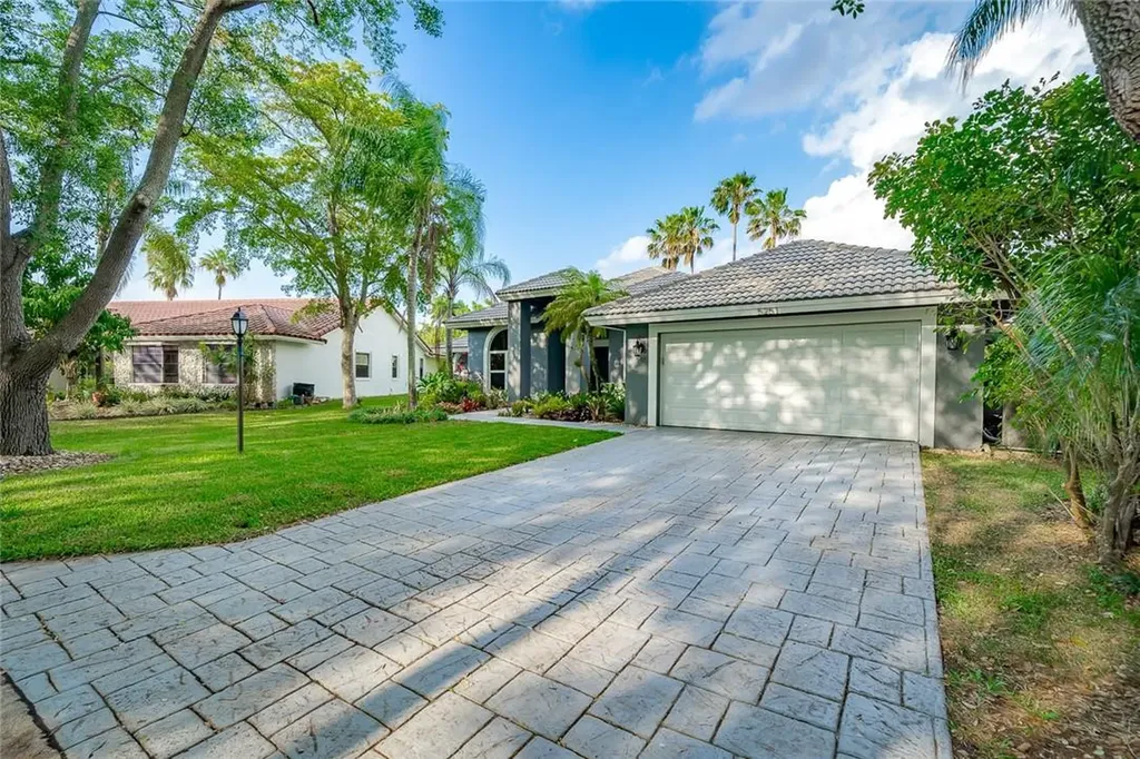 5251 NW 90th Terrace Coral Springs FL 33067