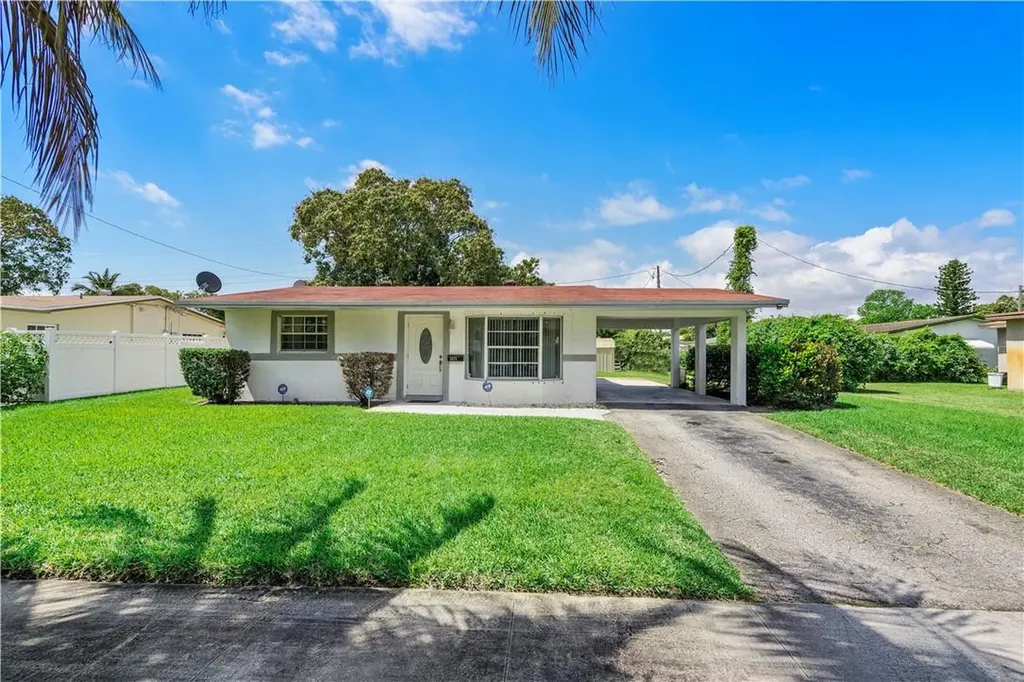2671 NW 46th Avenue Lauderhill FL 33313
