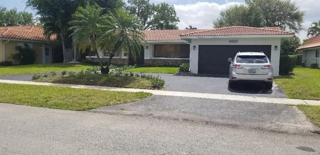 4800 N 37th Street Hollywood FL 33021