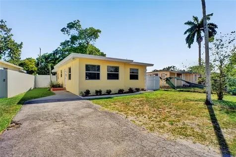 6112 Garfield Street Hollywood FL 33024