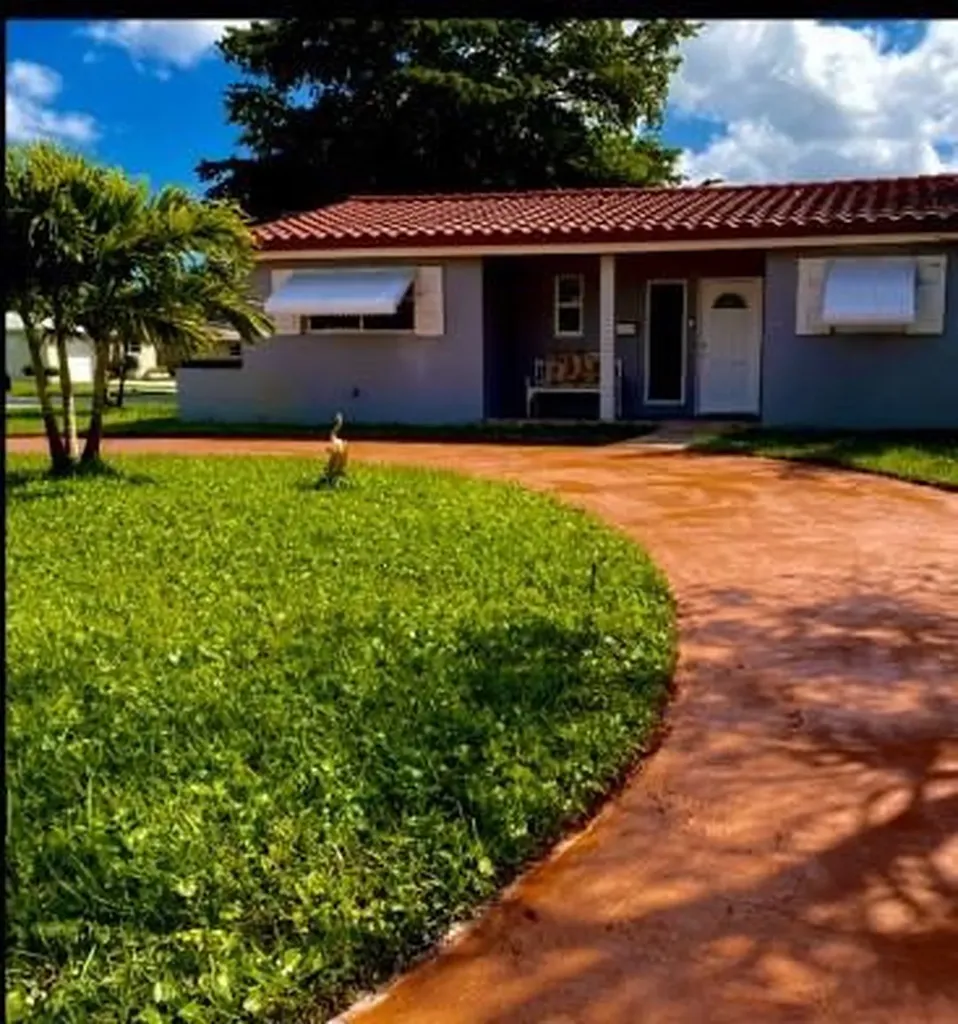3226 Garfield Street Hollywood FL 33021