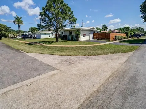 5290 SW 4th Street Plantation FL 33317