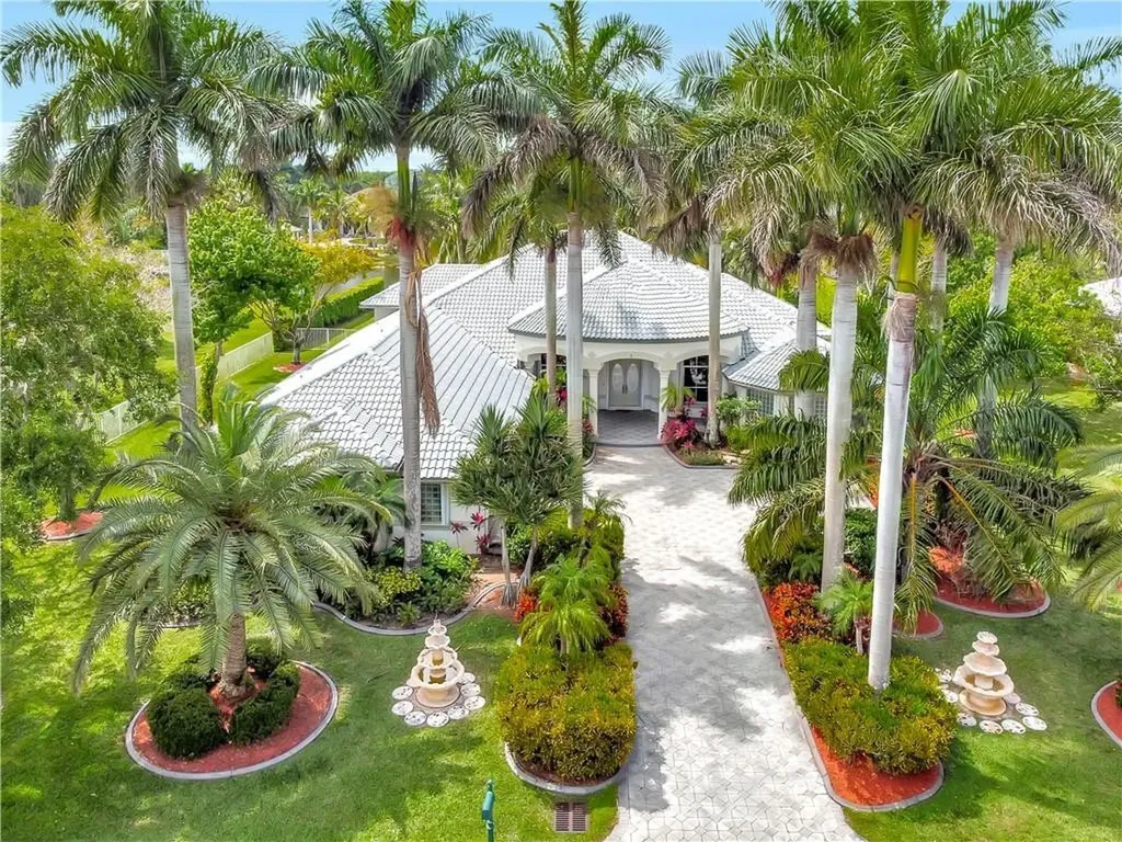 2281 SW 131st Terrace Davie FL 33325