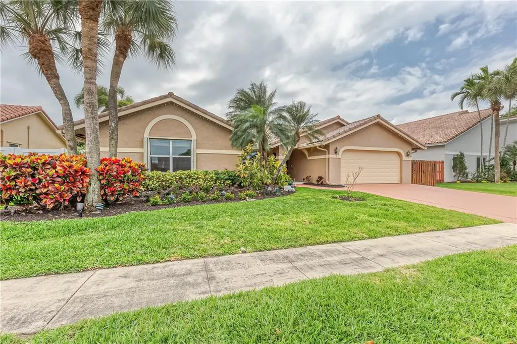 1440 SW 14th Drive Boca Raton FL 33486