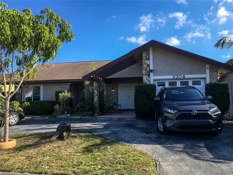 8204 SW 12th Court North Lauderdale FL 33068