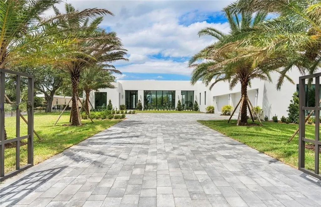 17125 Reserve Court Davie FL 33331