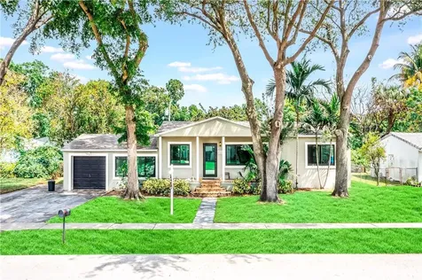 4311 SW 9th Court Plantation FL 33317