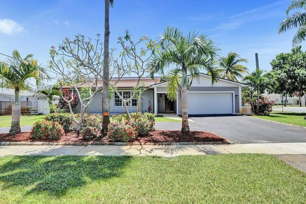 5380 SW 8th Court Plantation FL 33317