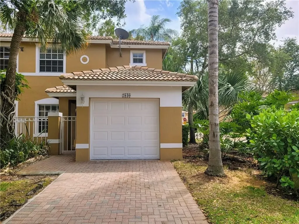 2840 NW 99th Terrace Sunrise FL 33322