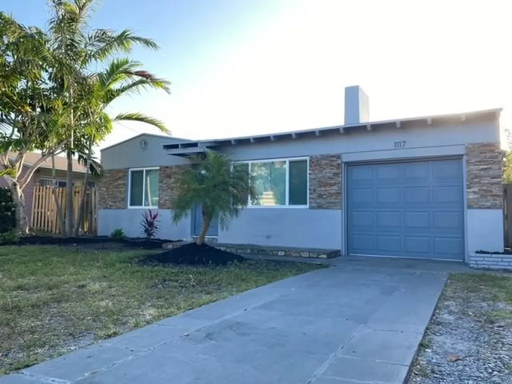 1117 NE 16th Terrace Fort Lauderdale FL 33304