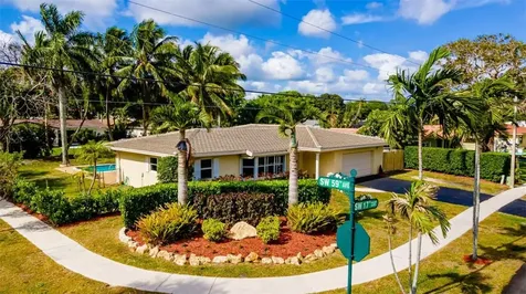 5900 SW 17th Court Plantation FL 33317