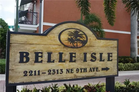 2263 NE 9th Avenue Wilton Manors FL 33305