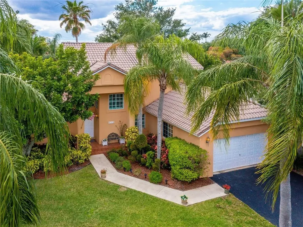 535 Water Point Weston FL 33326
