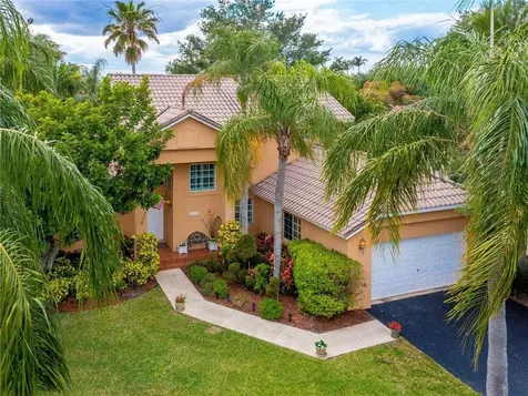 535 Water Point Weston FL 33326