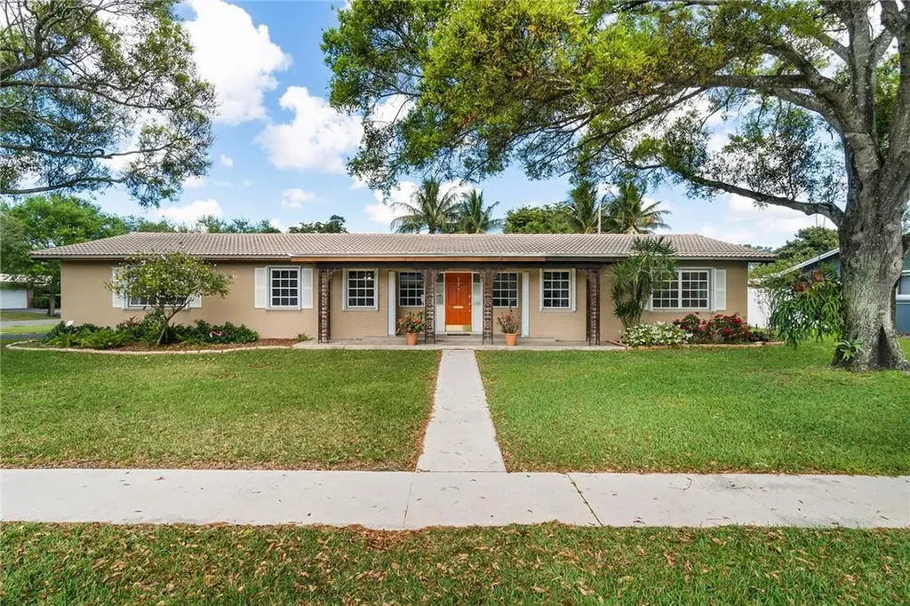 5781 SW 4th Court Plantation FL 33317