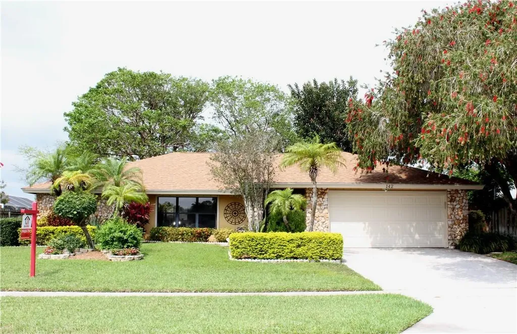 142 Sherwood Drive Royal Palm Beach FL 33411