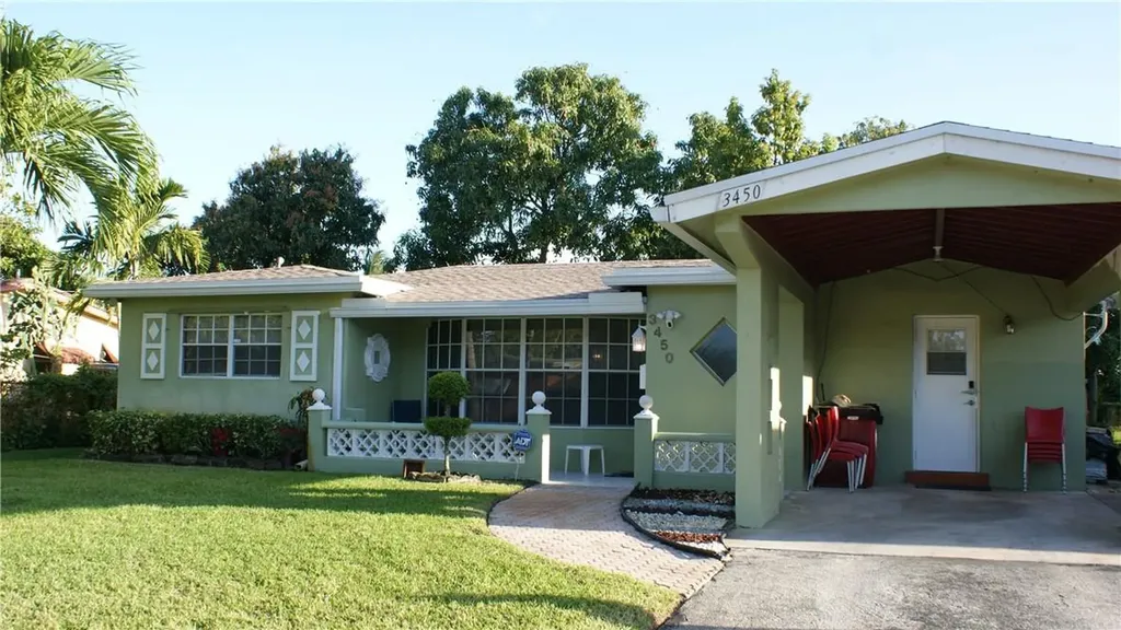 3450 NW 37th Street Lauderdale Lakes FL 33309
