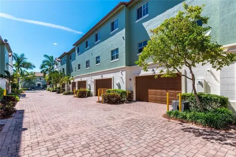 37 NW Hawthorne Place Boca Raton FL 33432