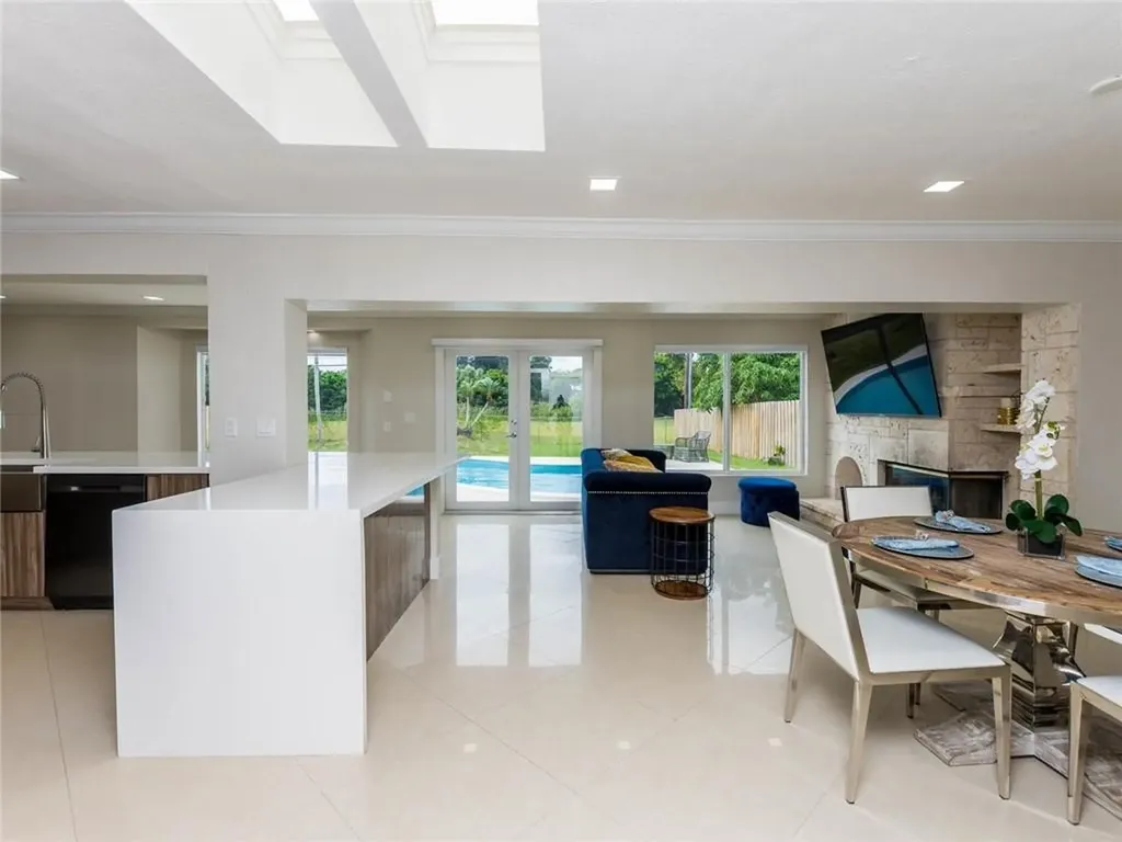 5055 SW 89th Avenue Cooper City FL 33328
