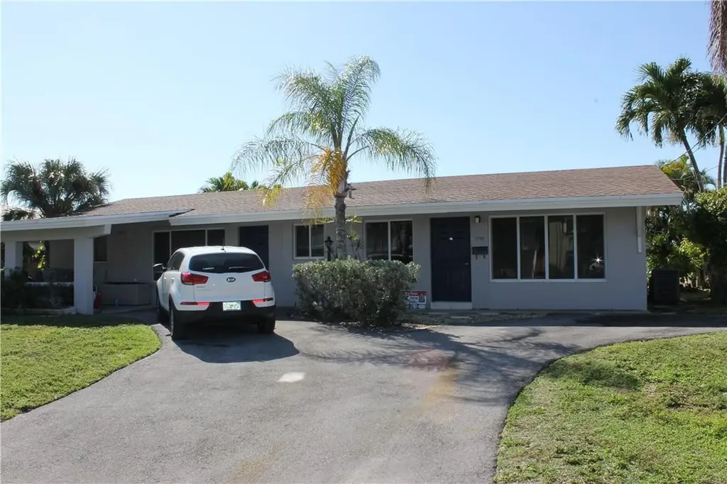 1792 SE 4th Street Pompano Beach FL 33060
