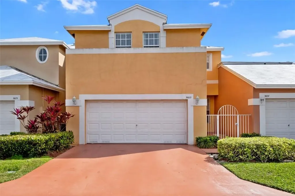 5663 NW 120th Terrace Coral Springs FL 33076