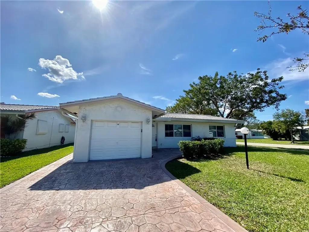 1651 NW 85th Avenue Plantation FL 33322