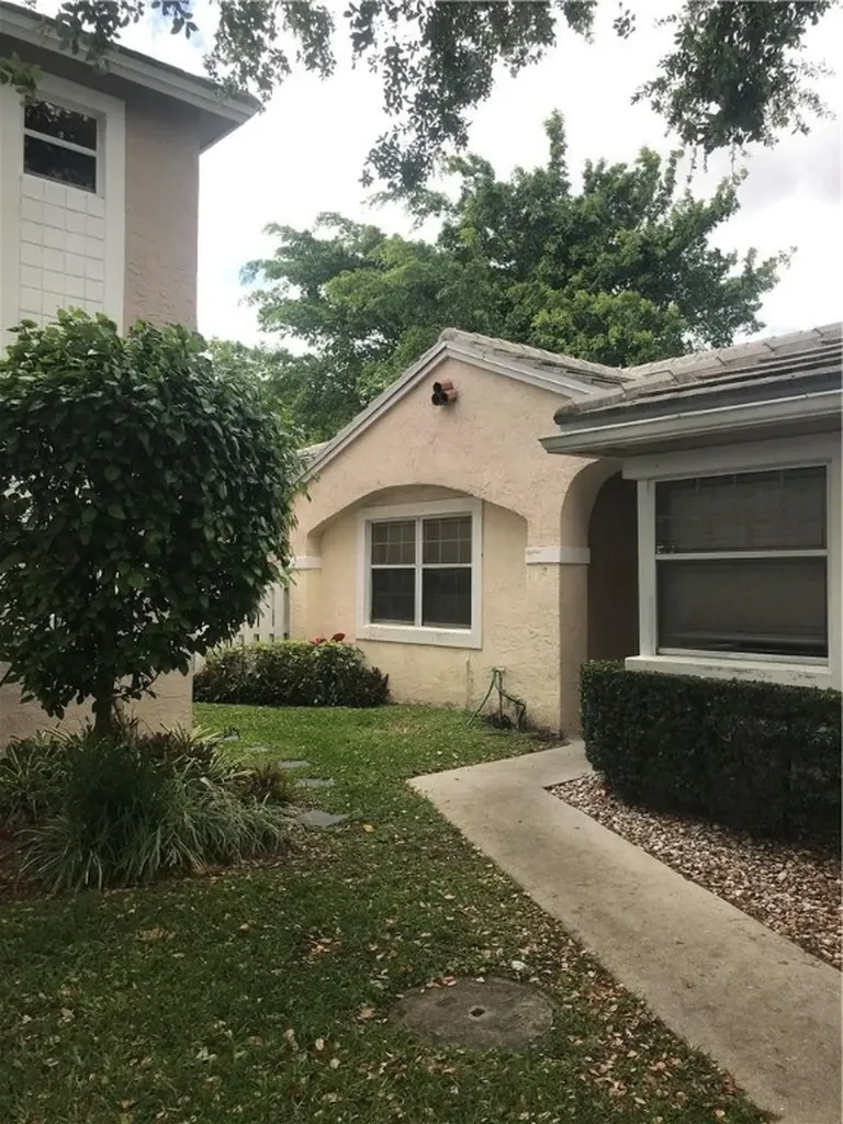 845 NW 98th Avenue Plantation FL 33324