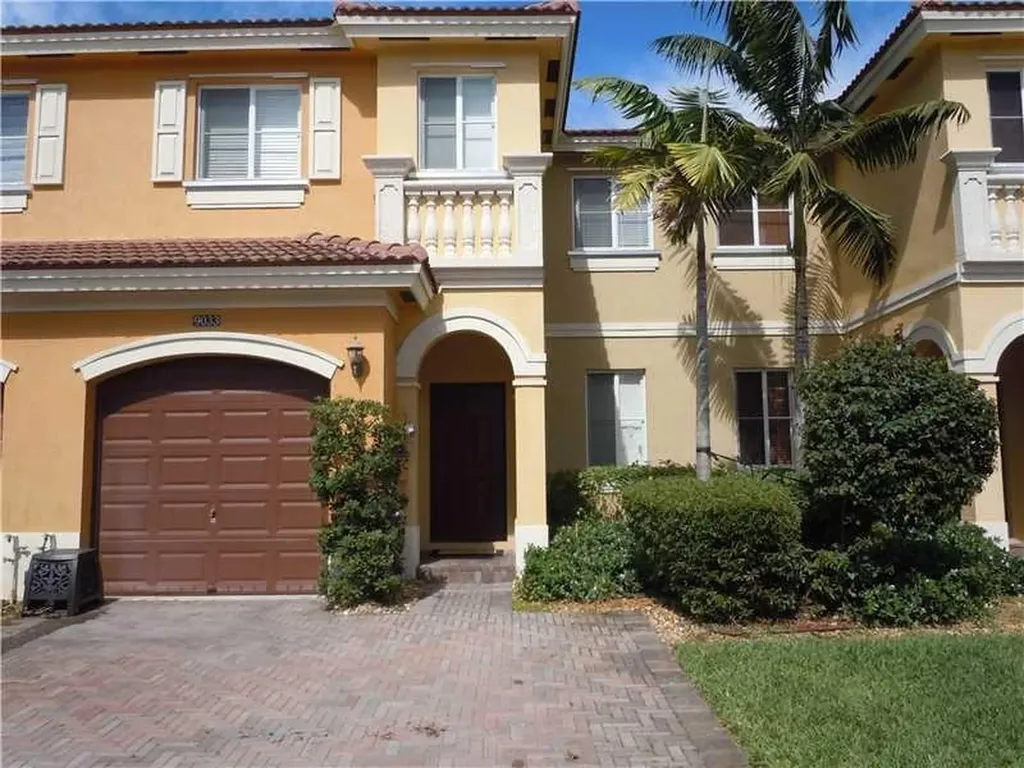 9033 SW 19th Street Miramar FL 33025