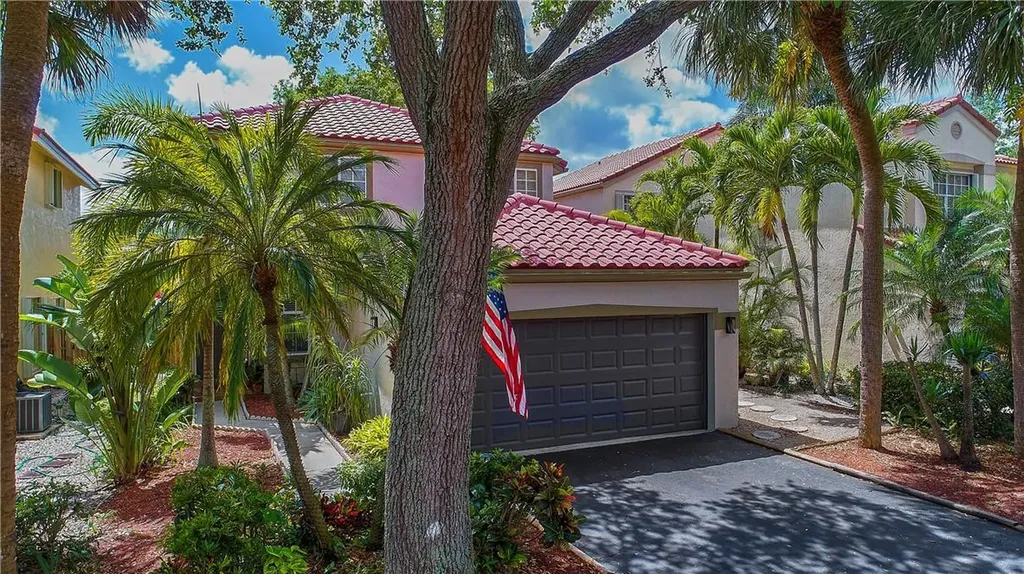 1105 NW 111th Avenue Plantation FL 33322