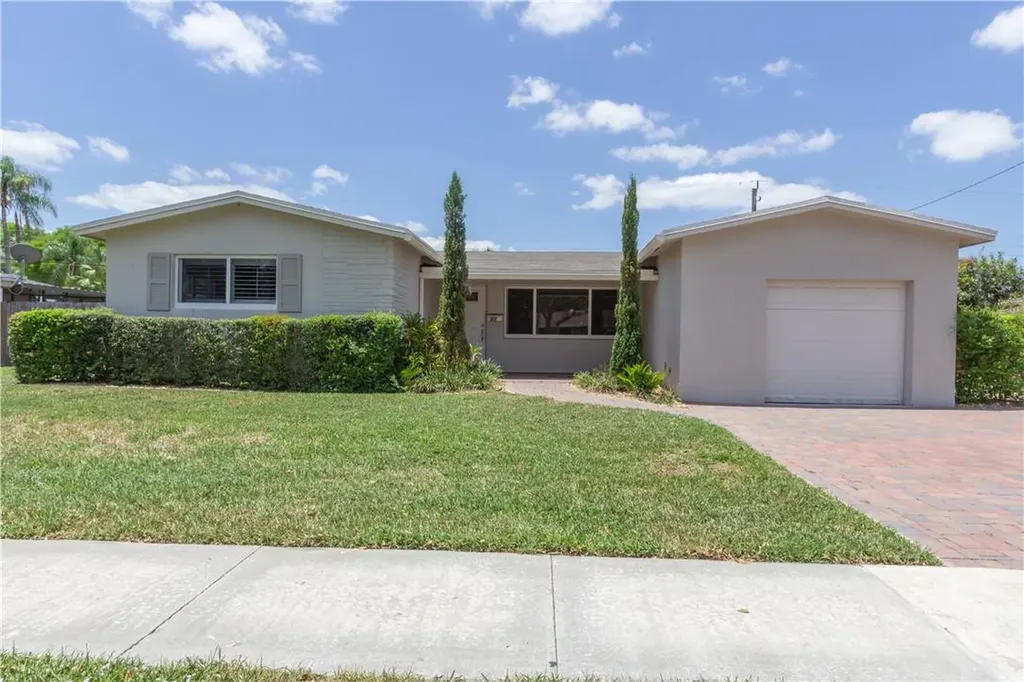 4943 SW 90th Terrace Cooper City FL 33328