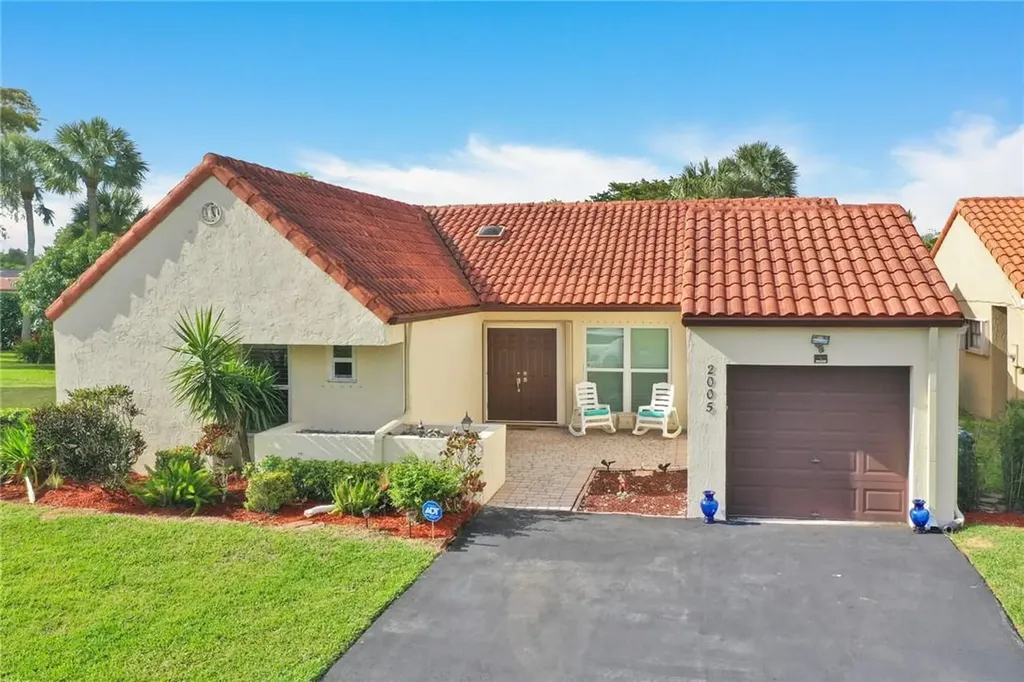 2005 Maplewood Drive Coral Springs FL 33071