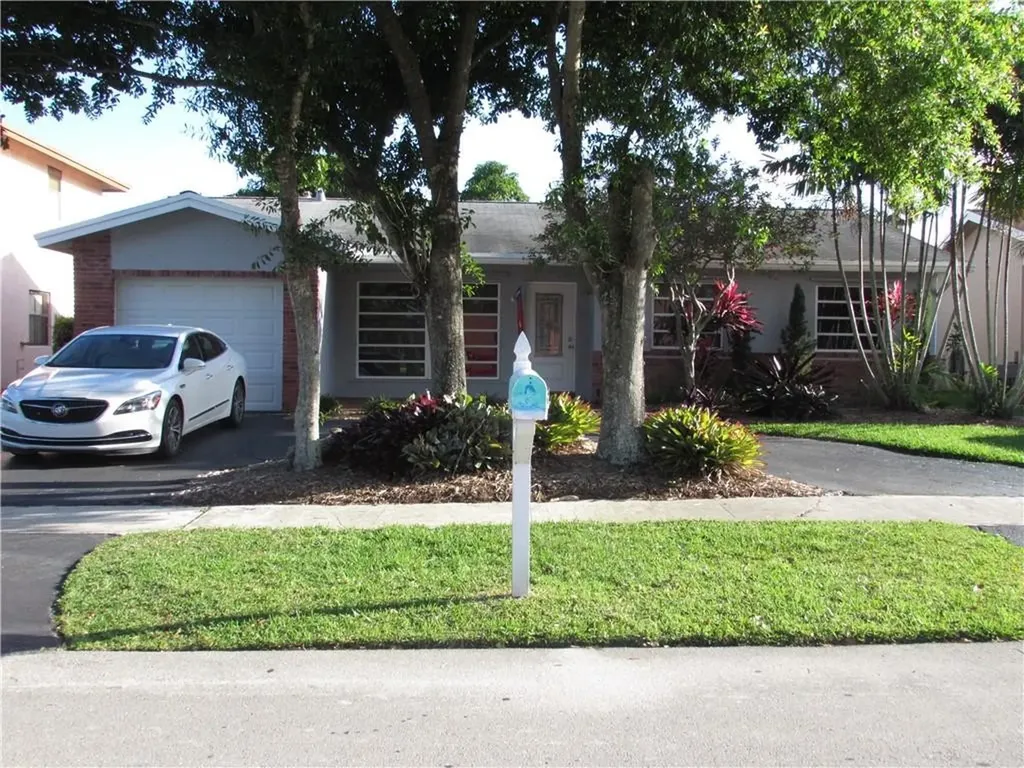 11650 NW 43rd Street Sunrise FL 33323